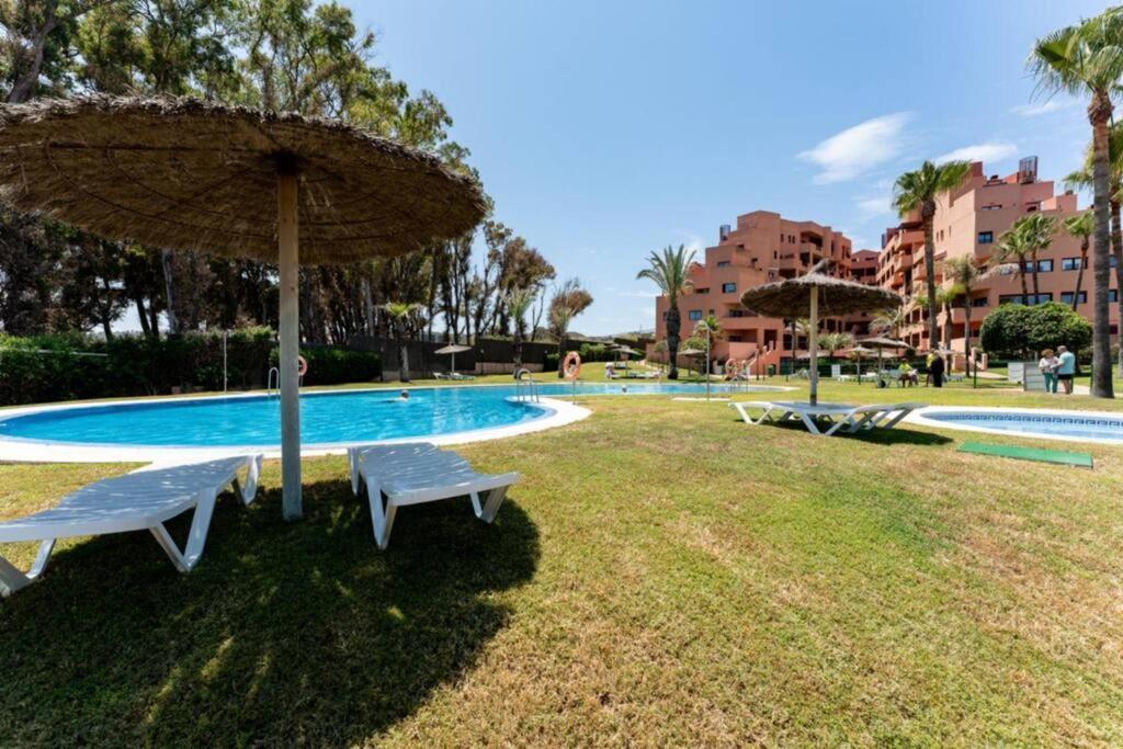 Ct 240 - Beachfront Apartment -Don Juan Manilva Extérieur photo